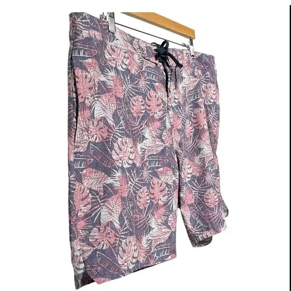 Travis Mathew Foot The Bill BoardShorts / Size-38 - Picture 4 of 9